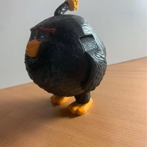 Angry Birds Black Bomb Moving Wings Cake Topper 3" McDonald’s Happy Meal Toy - Picture 4 of 8
